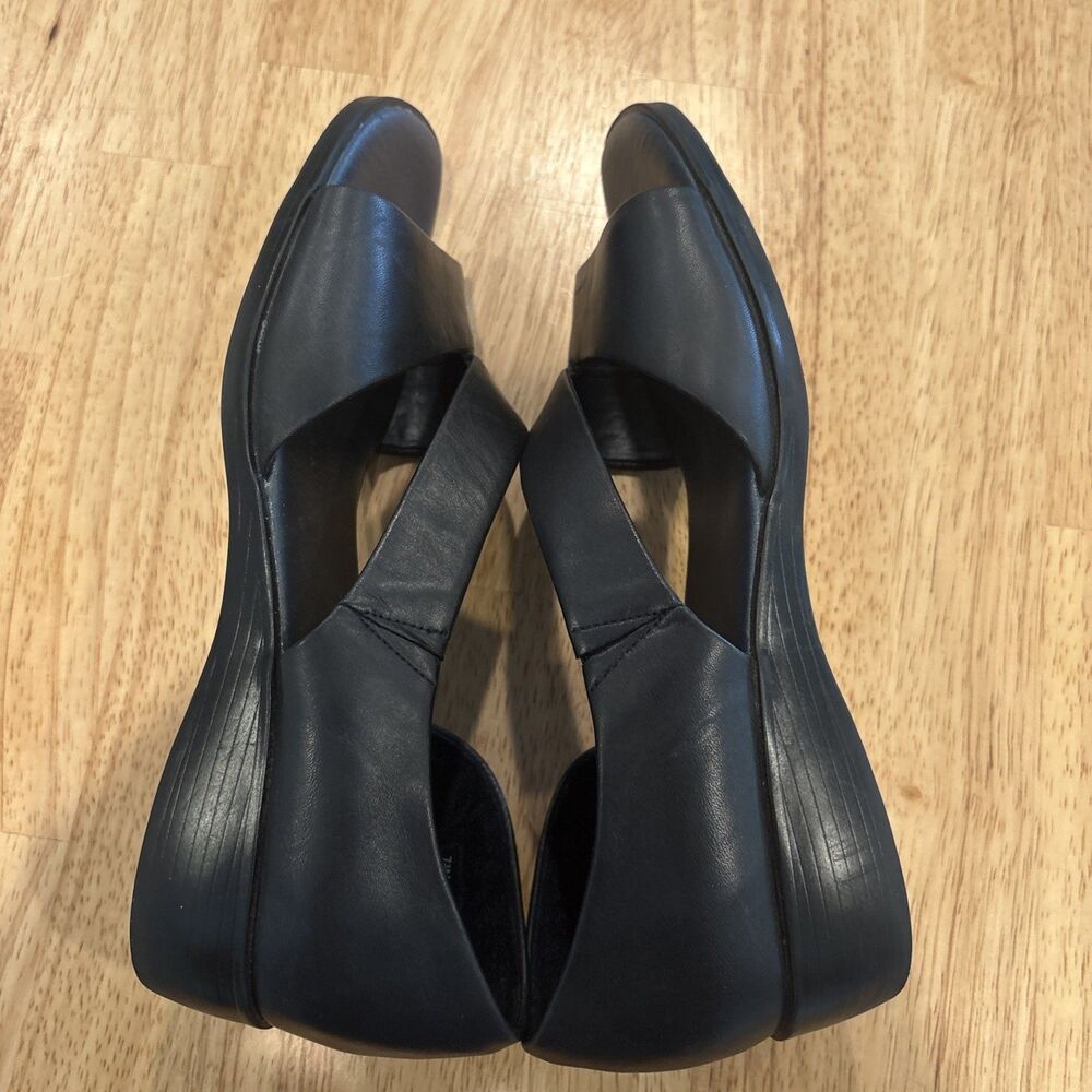 Hush Puppies Navy Leather Cross-Strap Sandals - Picture 8 of 10